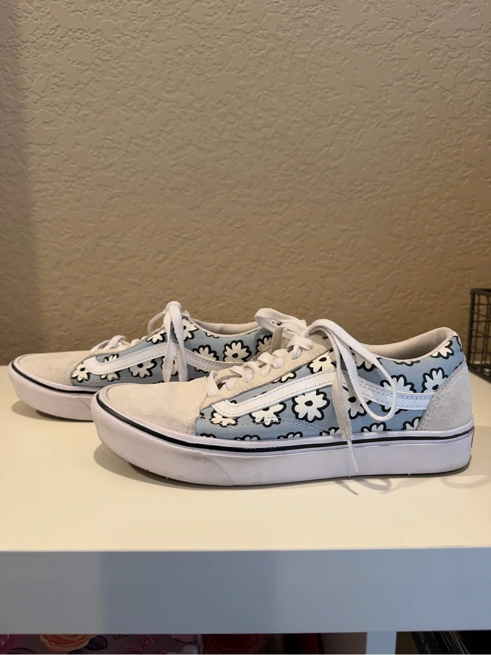 Vans White and Light Blue Floral-Accent Low Tops